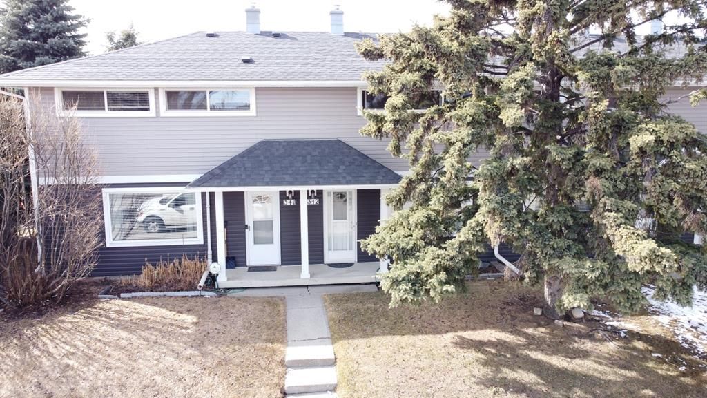 New property listed in Renfrew, Calgary